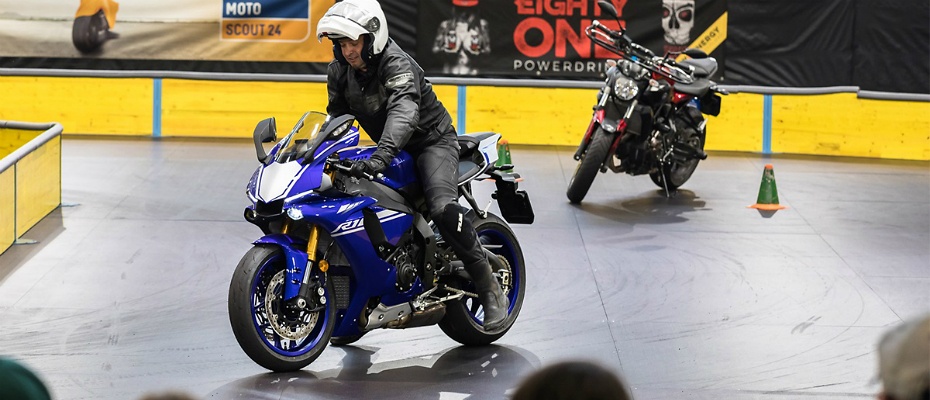 Beginner course at Swiss-Moto trade show