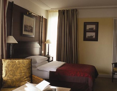 Kipling Manotel