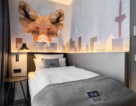 Holiday Inn - the niu, Charly Frankfurt City